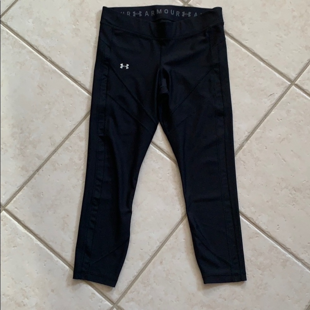 Under armor compression heat gear capris Size L